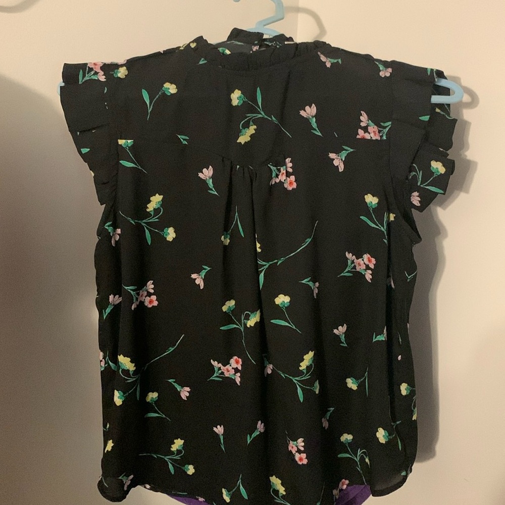 Floral blouse M